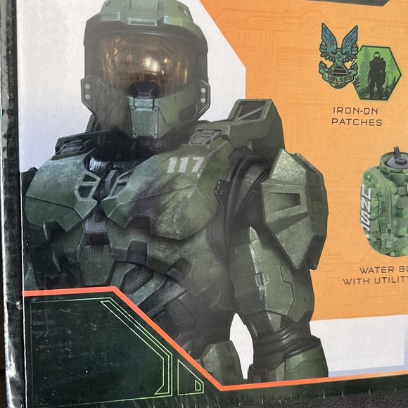 HALO INFINITE COLLECTORS BOX - Picture 2 of 12